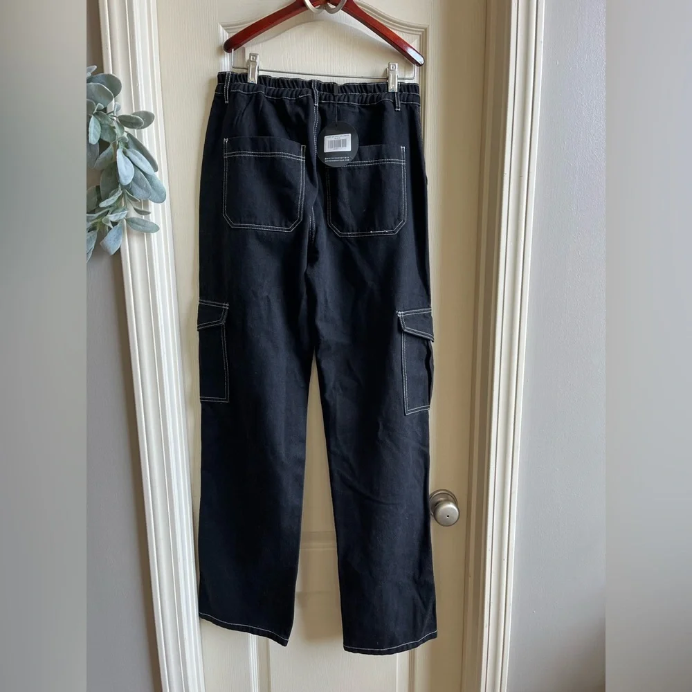 White Fox Black Wide Leg 90s High-waist Cargo Jean  NWT - Picture 8 of 10